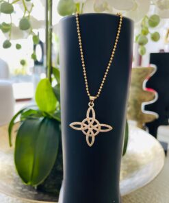 Alternative view of Cadena Nudos de Bruja