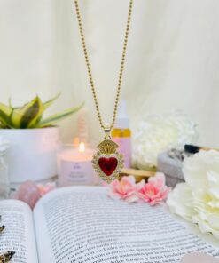 Alternative view of Cadena Corazón de Jesús